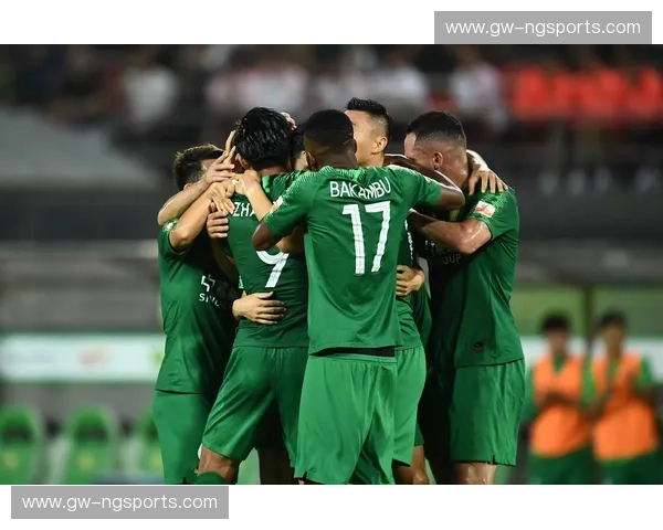 红绿争霸的岁月回响：恒大与国安，谁才是中国足球永恒的图腾？